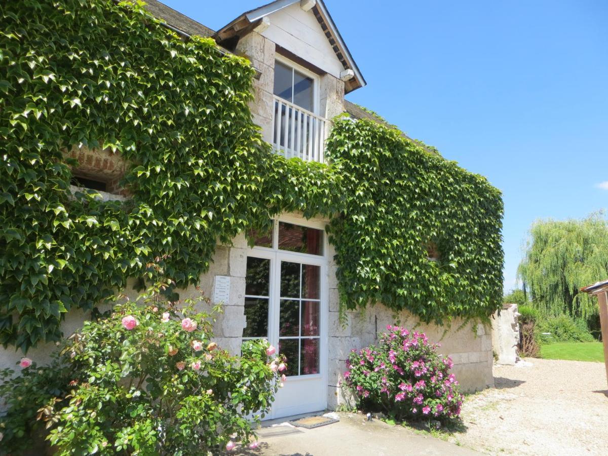 La Ferme De L'Isle Et Sa Roulotte Bed and Breakfast Avaray Eksteriør billede