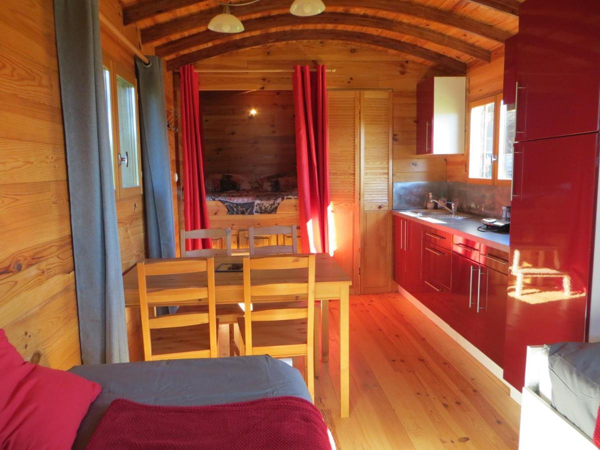 La Ferme De L'Isle Et Sa Roulotte Bed and Breakfast Avaray Eksteriør billede