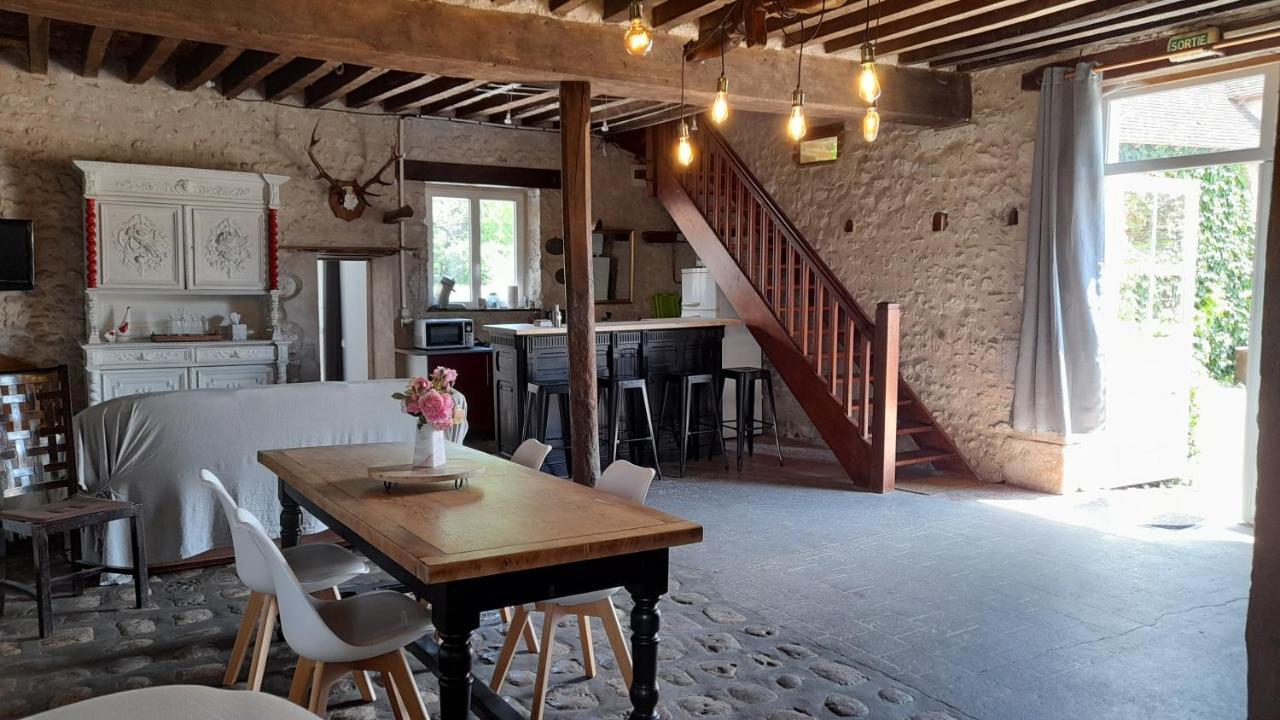 La Ferme De L'Isle Et Sa Roulotte Bed and Breakfast Avaray Eksteriør billede